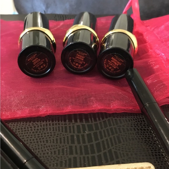 Ready To Wear 6 Piece Lip Set! New - Picture 10 of 12
